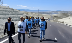 Doruk Madencilik işçileri Ankara’ya yürüyor