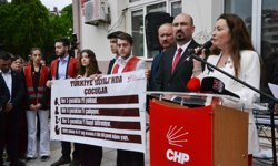 CHP Manisa Örgütünden Millî Eğitim Müdürlüğü önünde 23 Nisan tepkisi