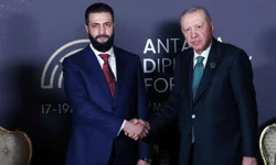 Erdoğan ve Şara Diplomasi Forumu'nda bir araya geldi