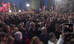 Özgür Öze Ataşehir'de konuşuyor: beş gazeteciye aynı anda Onursal hakkında yalan ifadeler yolladınız, kayıtları elimizde