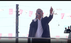 Özgür Özel Sakarya'da konuştu: CHP'ye düşman hukuku uygulayan kimseyle oturup konuşmam