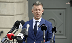 Macaristan’da seçimleri kazanan TISZA lideri Magyar, AB fonları için Brüksel’e gideceğini duyurdu