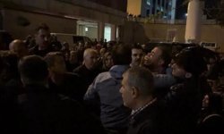 Saldırıda ölenlerin yakınları Kahramanmaraş Valisi Ünlüer'e tepki gösterdi