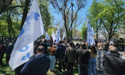 TMMOB Kurtuluş Parkı'nda direnen Doruk Maden işçilerine destek verdi