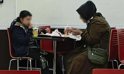 Ticaret Bakanlığı, anne ve kızın görüntüsü nedeniyle restorana alınmadığı iddiasına soruşturma başlattı
