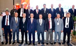 Manisa MESOB’ta bıçak sırtı seçimin galibi 36 yıllık başkan Geriter oldu