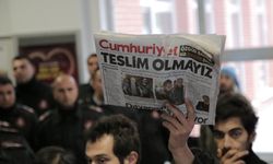 Anadolu Üniversitesi'nde 'Cumhuriyet'e destek' eylemine saldırı