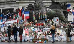 Charlie Hebdo saldırısında hayatını kaybedenler anıldı