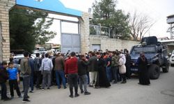 Batman Cezaevi'ndeki isyan soruşturmasında 220 tutukluya ‘tutuklama’