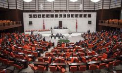 AKP önergesi kabul edildi: Milletvekilleri 'ücretli' izne çıktı