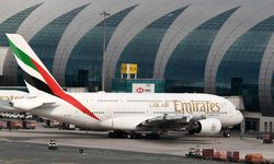 Emirates, salgın nedeniyle 9 bin kişiyi işten çıkaracağını açıkladı