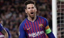 Lionel Messi Barcelona'da kalacağını duyurdu