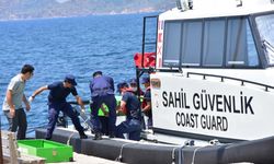 Bodrum açıklarında göçmen teknesi battı: 2 kişi hayatını kaybetti