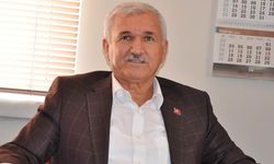 AKP'li kurucu vekil: "Parti içinde Erdoğan'ı eleştirmek mümkün değil"