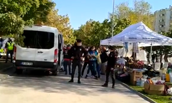 İzmir'de dayanışma standı açan Halkevi üyelerine gözaltı