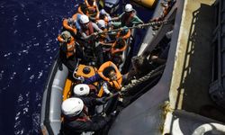 Akdeniz'de sığınmacıları taşıyan bot battı