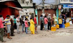 Hindistan'da 'gizemli hastalık' alarmı: 300 kişi hastaneye kaldırıldı