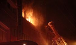 İzmir'de 2 ayrı fabrikada yangın