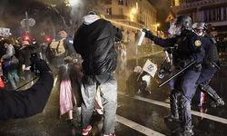 Fransa'da 'güvenlik yasası'na karşı çıkan 75 kişi gözaltına alındı