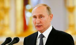 Putin: "Sputnik aşısı Kalaşnikof gibi güvenilir"