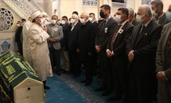 Kılıçdaroğlu, eski Devlet Bakanı Erhan'ın Ağrı'daki cenaze törenine katıldı