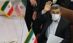 Ahmedinejad İran Cumhurbaşkanlığına aday oldu