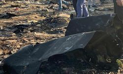 Myanmar'da askeri uçak düştü: 12 kişi hayatını kaybetti