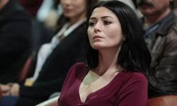 Deniz Çakır, başörtülü kadınlara hakaret iddiasıyla yargılandığı davada beraat etti