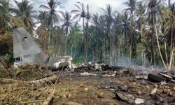 Filipinler'de askeri uçak düştü: En az 45 kişi yaşamını yitirdi