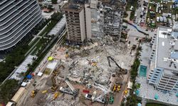 Miami'de bir kısmı çöken 13 katlı binanın tamamının yıkılmasına karar verildi