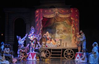 Antalya Devlet Opera ve Balesi aralık ayında 14 temsil sahneleyecek