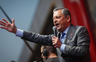 Özgür Özel: Ey Erdoğan, Trump'tan değil Allah'tan kork!