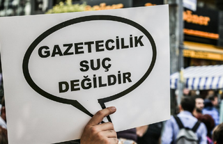 MKG gazetecilere yönelik ihlal raporunu açıkladı