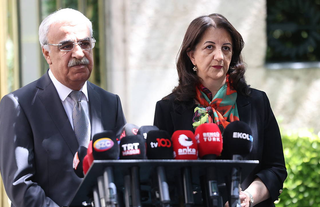 DEM Parti İmralı Heyeti üyeleri Demirtaş ile görüştü