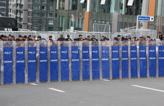 CHP İstanbul İl Yönetimine kayyum atanmasıyla ilgili dava ertelendi