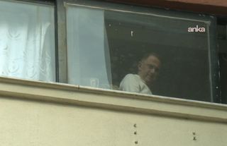 Murat Çalık, önce İzmir Şehir Hastanesi'ne ardından Katip Çelebi Üniversite Hastanesi'ne sevk edildi