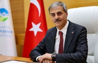 Sakarya Büyükşehir Belediye Başkanı Alemdar'ın mezuniyet beyanına üniversiteden yalanlama