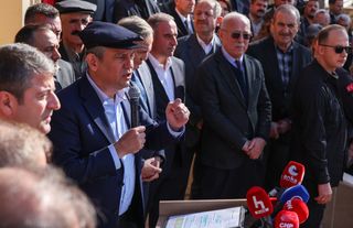 Özgür Özel: Erken seçim sandığını kaçırma, sen kaçarsan o sandığa kadar biz seni kovalayacağız