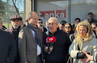 Gazeteci meslek örgütlerinden Kenan Şener'in gözaltına alınmasına tepki: Gazetecilik suç değildir