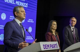 Özgür Özel: Siyaset yapmak için değil, siyasete çoklu saldırı ve milletin çoklu zorluklarına karşı bir araya geldik