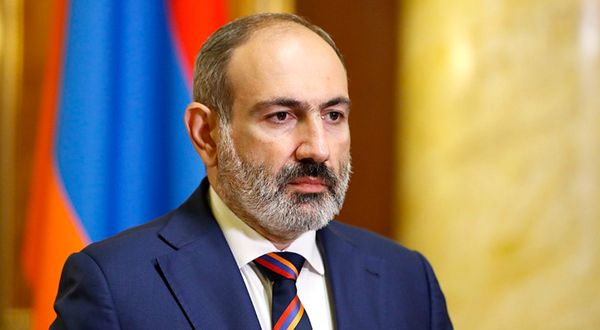 Ermenistan Başbakanı Paşinyan Soçi görüşmeleri hakkında konuştu: Belgeyi imzalamaya hazırım