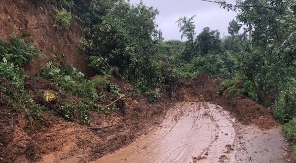 Rize'de 48 köy yolu ulaşıma kapandı