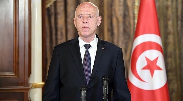 Tunus Cumhurbaşkanı: "Olağanüstü önlemler kapıdaki tehlike gerekçesiyle uzatıldı"