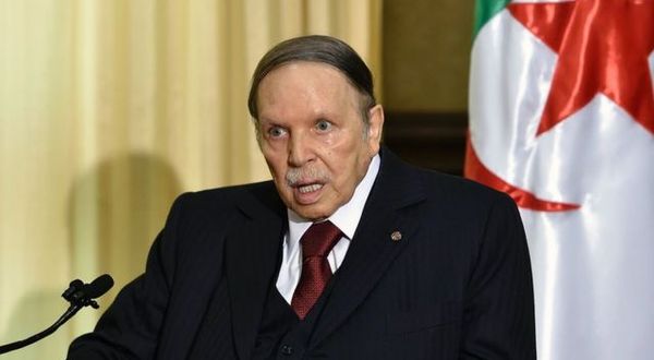 Cezayir eski Cumhurbaşkanı Buteflik, hayatını kaybetti
