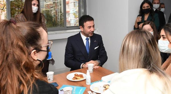 Beşiktaş Belediyesi'nden öğrencilere ücretsiz yemek uygulaması: "Öğrenci’Ye"