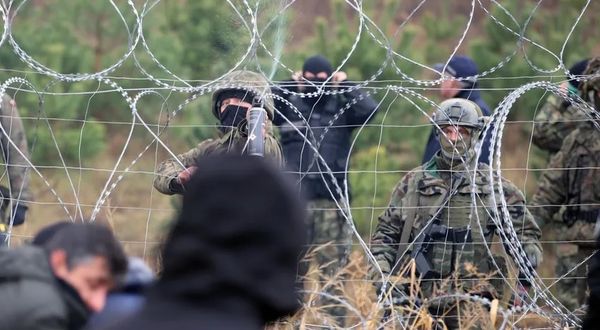 Polonya'da sınır kapatıldı: Sığınmacı krizi derinleşiyor