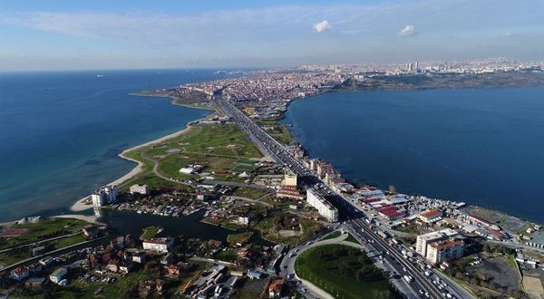 Kanal İstanbul’daki bazı arsalara 15 kat imar izni verildiği ortaya çıktı