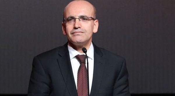 Mehmet Şimşek'e yakın kaynaktan iddialara yanıt: "Gündeminde siyaset yok"