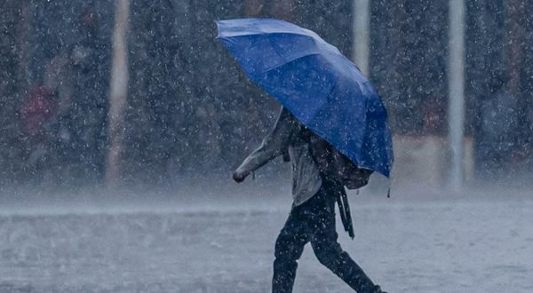 Meteoroloji, sağanak yağış uyarısında bulundu