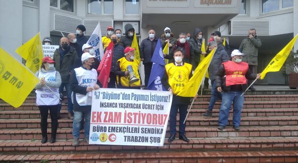 Trabzon'da KESK üyeleri ek zam talebiyle bordro yaktı